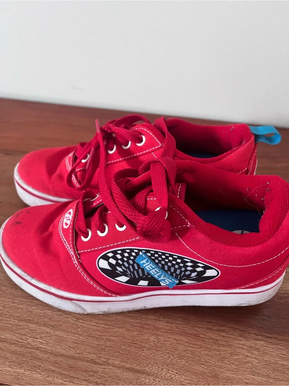 Heelys Kids Red Canvas Skate‎ Shoes Sneakers Youth Size 3 Wheels Included
